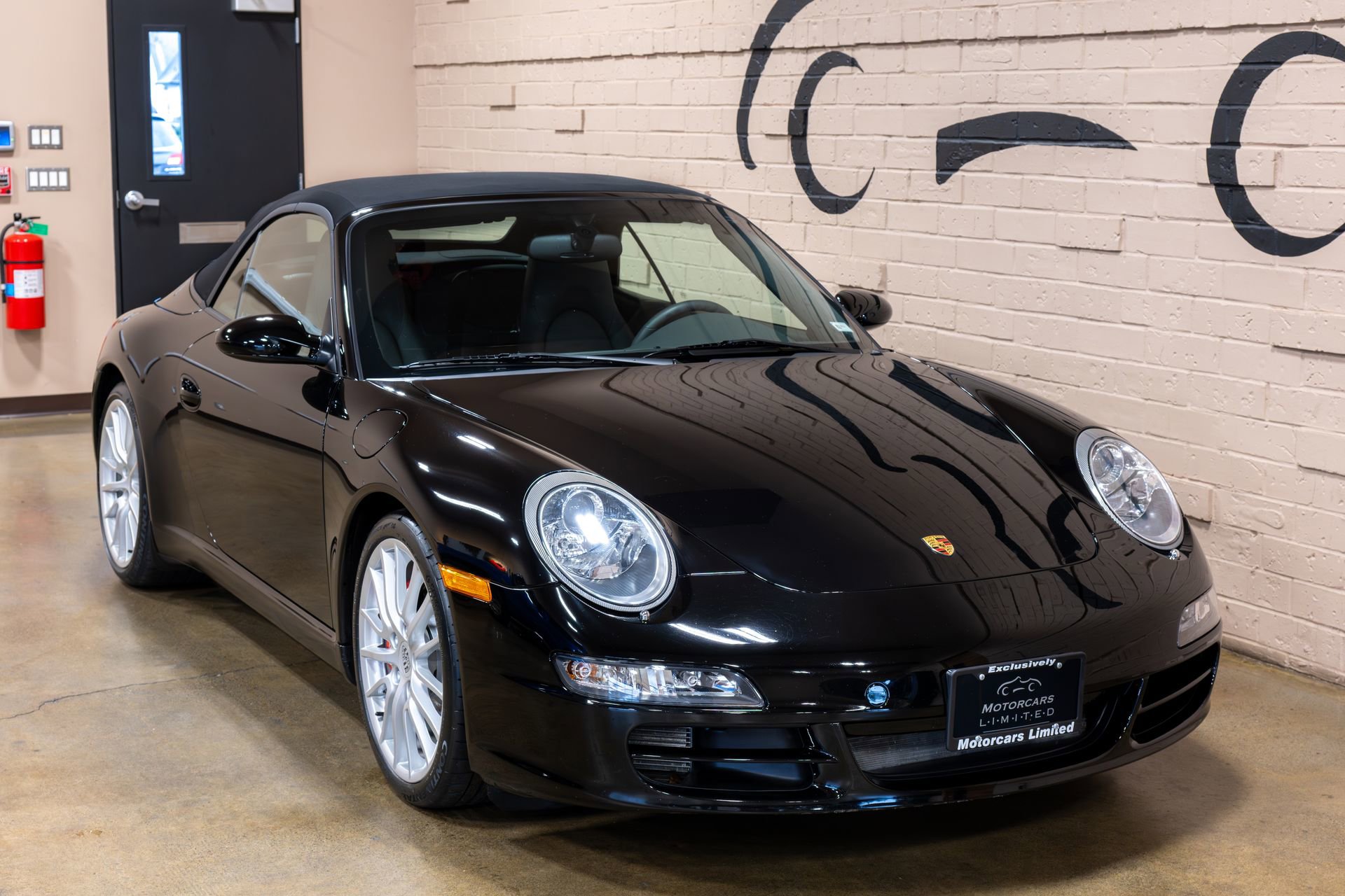 Used 2006 Porsche 911 Carrera S image 17