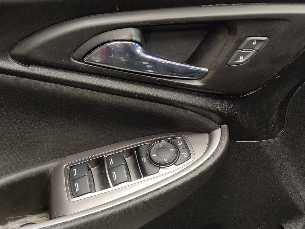 Used 2020 Chevrolet Malibu LS w/ LPO, Convenience Package 2 FWD image 27