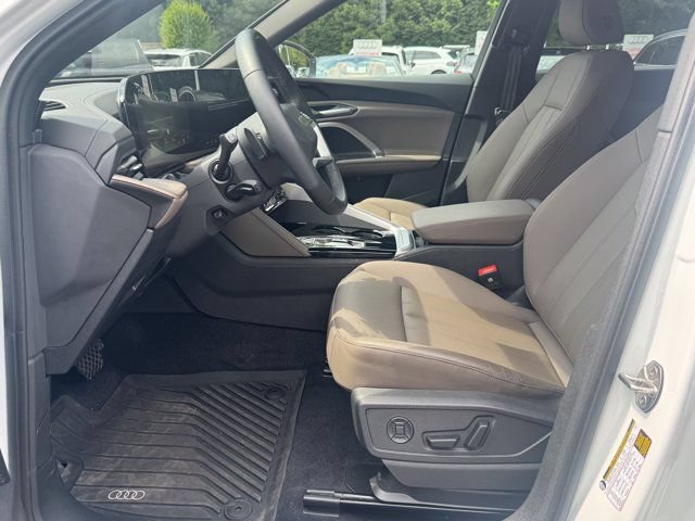 Used 2025 Audi Q5 Premium w/ Convenience Package AWD/4WD image 25