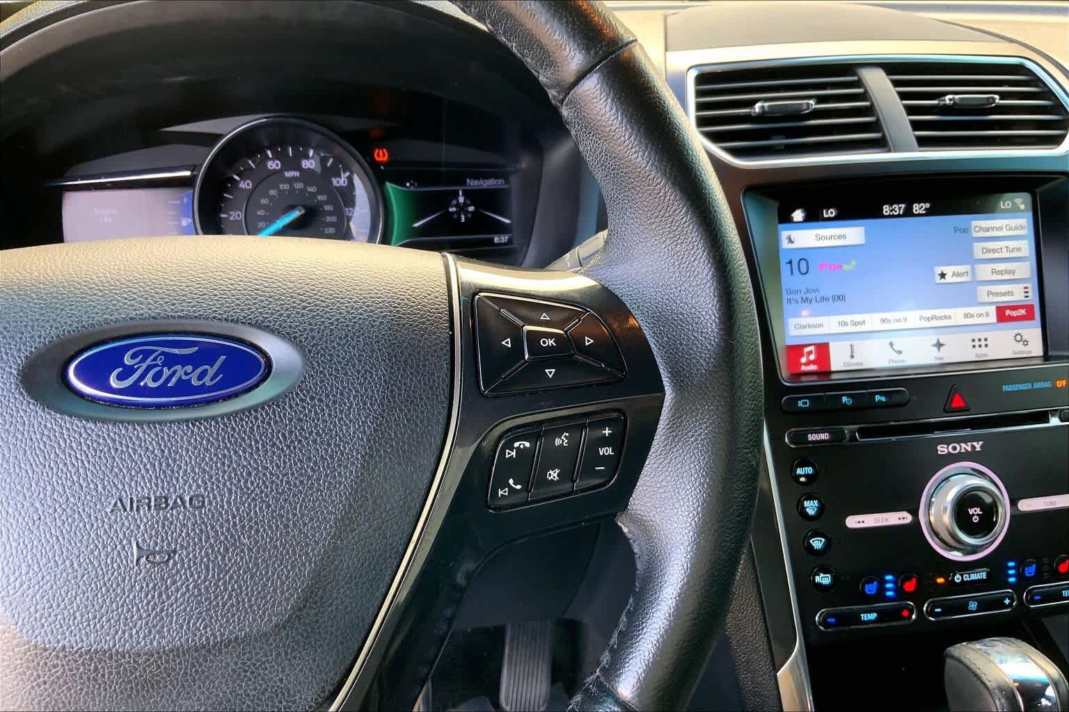 Used 2017 Ford Explorer Limited w/ Equipment Group 301A FWD image 21