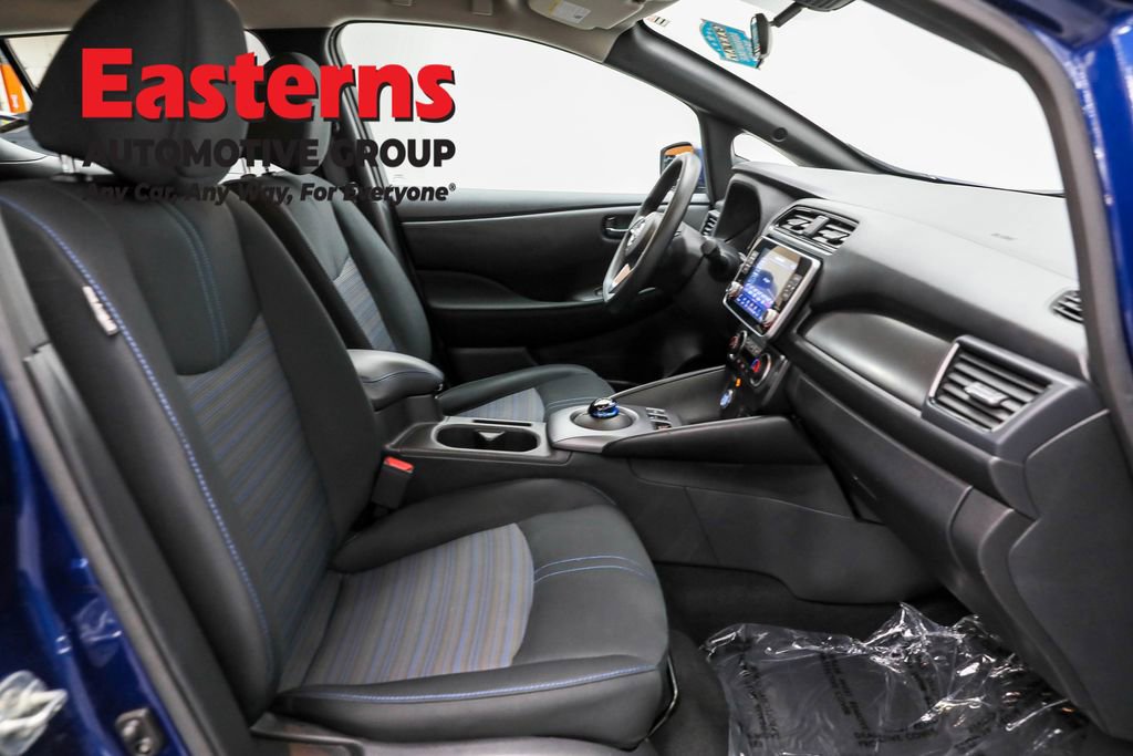 Used 2023 Nissan Leaf S image 22