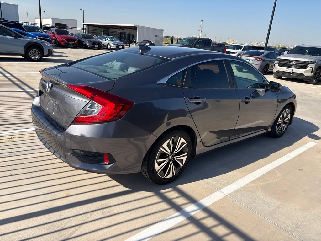 Used 2017 Honda Civic EX-T image 7