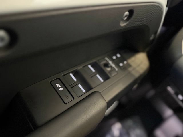 New 2026 Land Rover Defender 130 Outbound AWD/4WD image 7