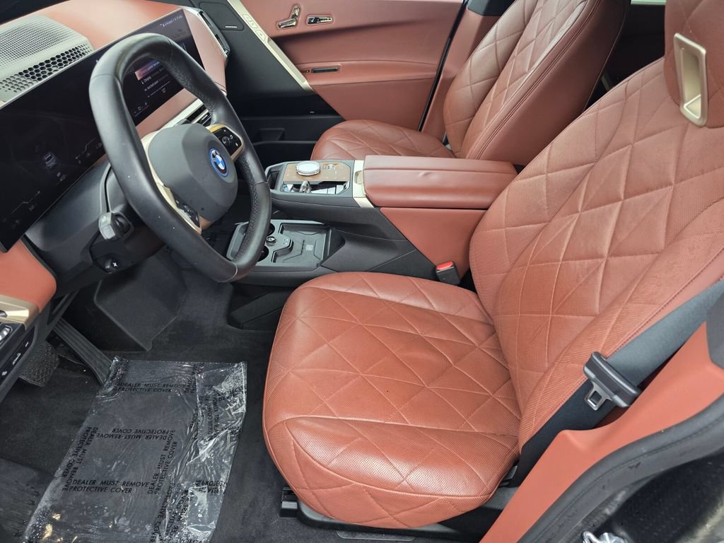 Certified 2022 BMW iX xDrive50 w/ Premium Package AWD/4WD image 9