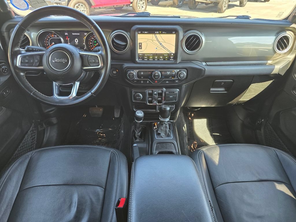 Used 2022 Jeep Wrangler Unlimited Sahara AWD/4WD image 5