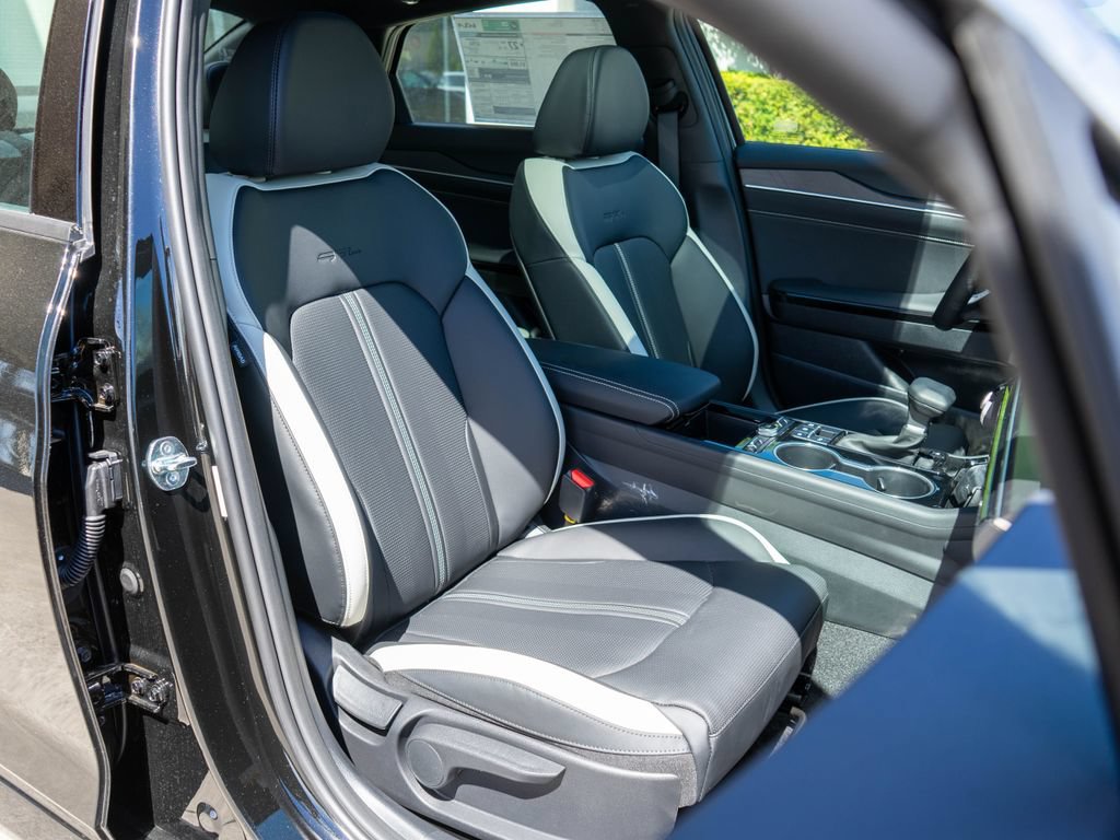 New 2026 Kia K5 GT-Line w/ GT-Line Premium Package AWD/4WD image 9