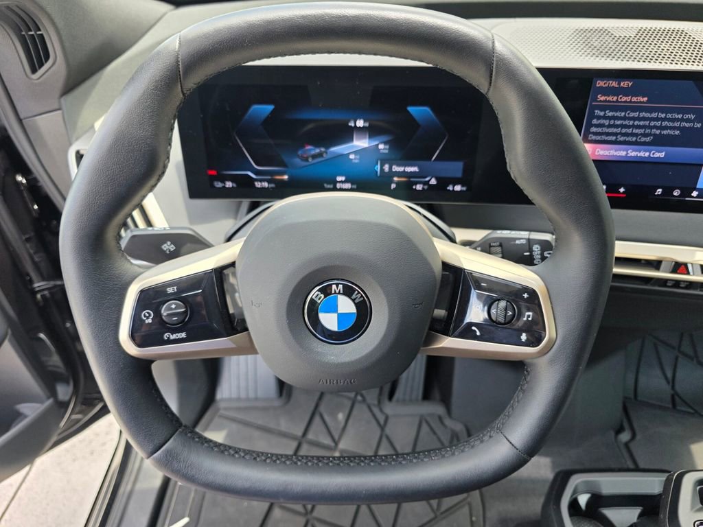 Used 2026 BMW iX xDrive45 w/ Premium Package AWD/4WD image 16