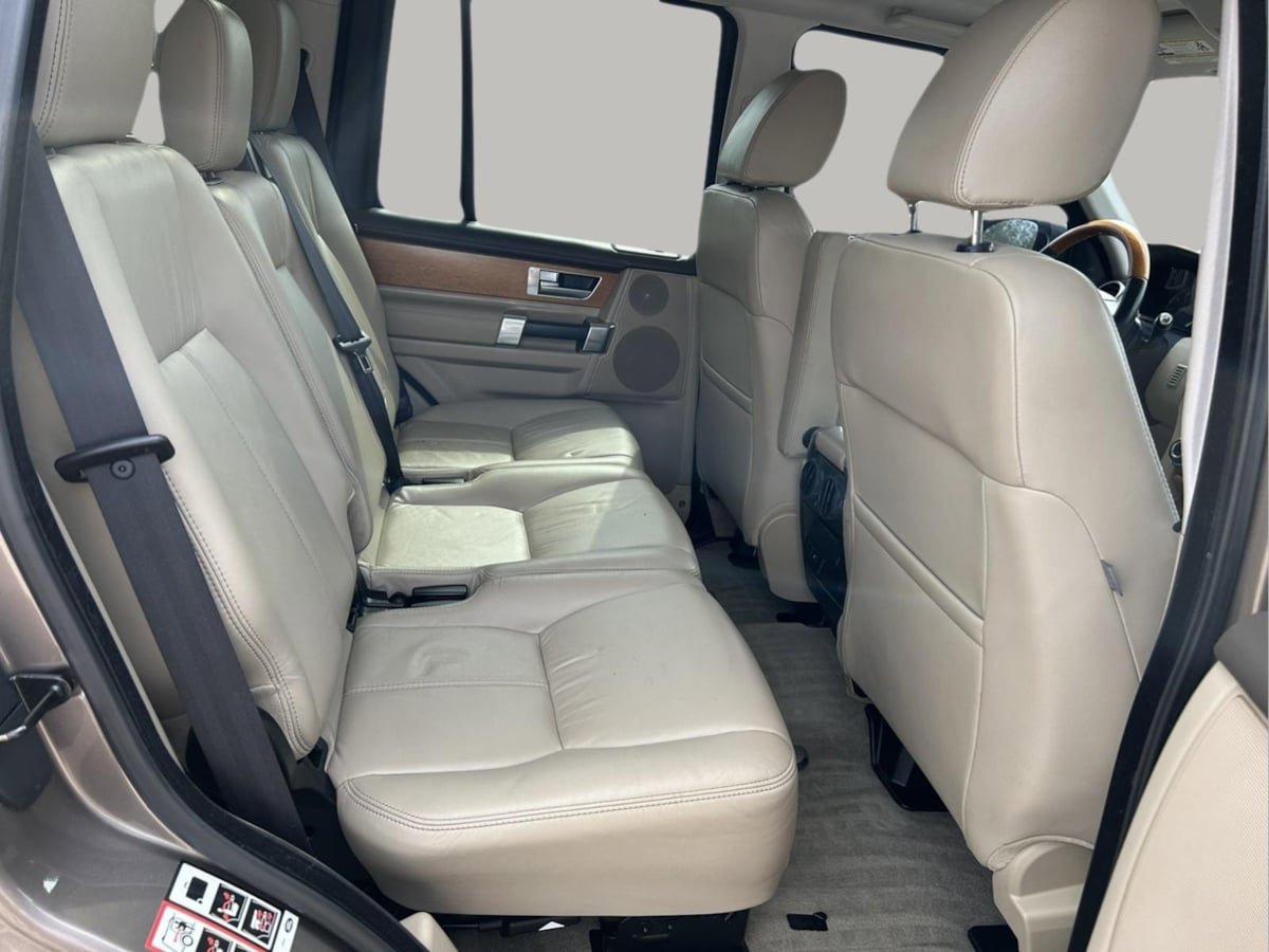 Used 2015 Land Rover LR4 HSE LUX image 15