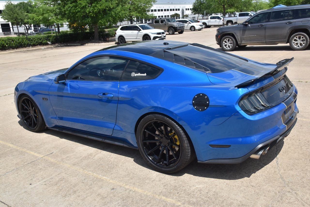 Used 2020 Ford Mustang GT Premium w/ Equipment Group 401A RWD image 8