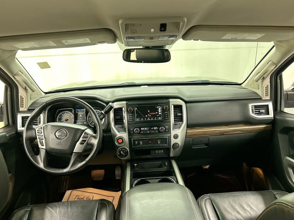 Certified 2019 Nissan Titan SL image 19