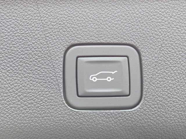 New 2026 GMC Yukon Denali w/ Denali Reserve Package AWD/4WD image 24