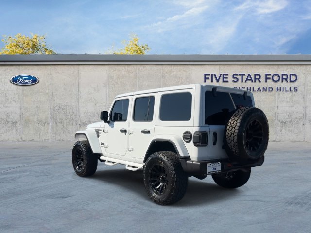 Used 2023 Jeep Wrangler Unlimited Sahara AWD/4WD image 7