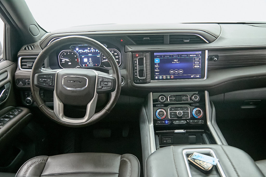 Used 2021 GMC Yukon XL Denali w/ Denali Premium Package AWD/4WD image 34