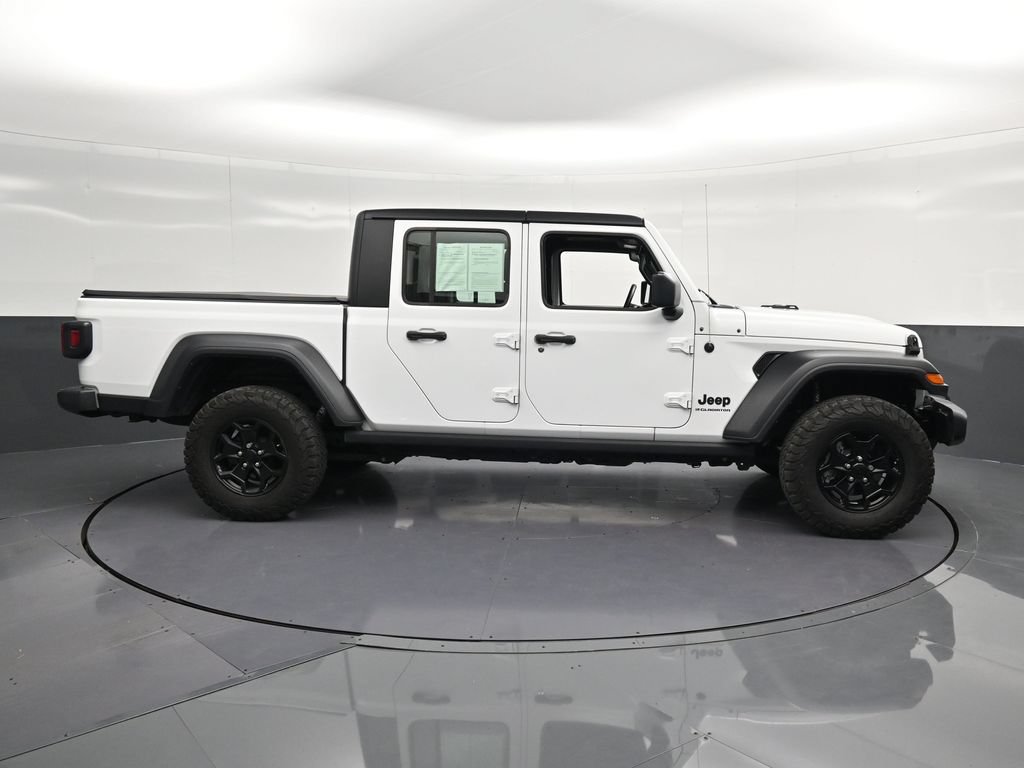 Used 2023 Jeep Gladiator Sport AWD/4WD image 4
