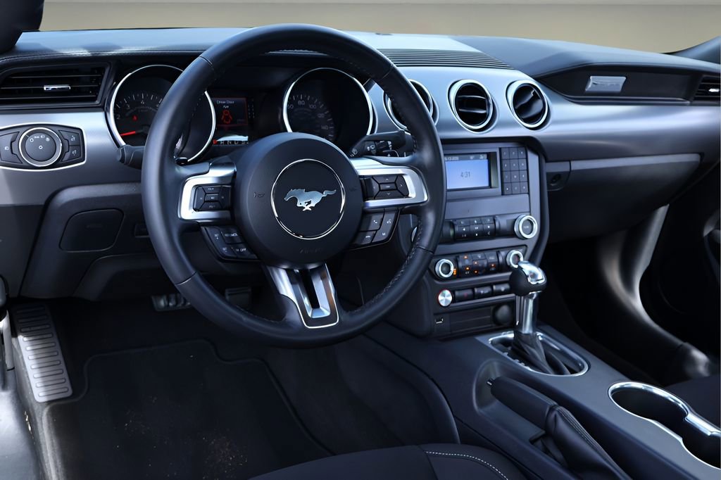 Used 2022 Ford Mustang GT w/ Black Accent Package RWD image 13