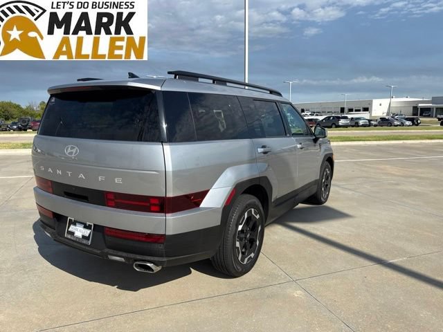 Used 2026 Hyundai Santa Fe SEL FWD image 4