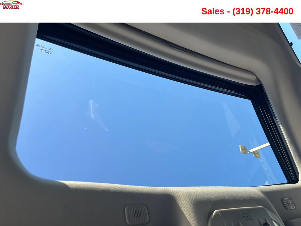 Used 2023 Toyota Highlander Limited AWD/4WD image 22