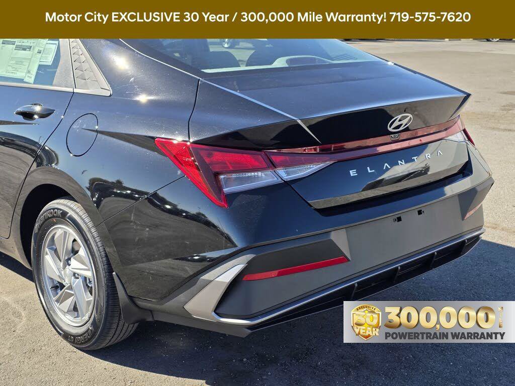 New 2026 Hyundai Elantra SE FWD image 10