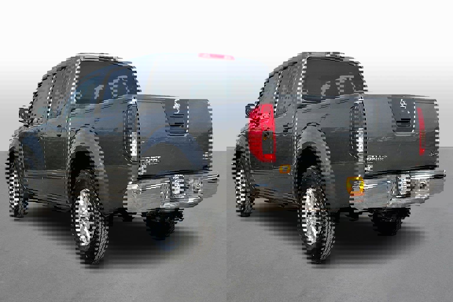 Used 2008 Nissan Frontier SE w/ SE Value Truck Pkg image 10