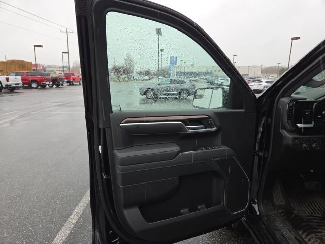 Used 2026 Chevrolet Silverado 1500 LT image 14