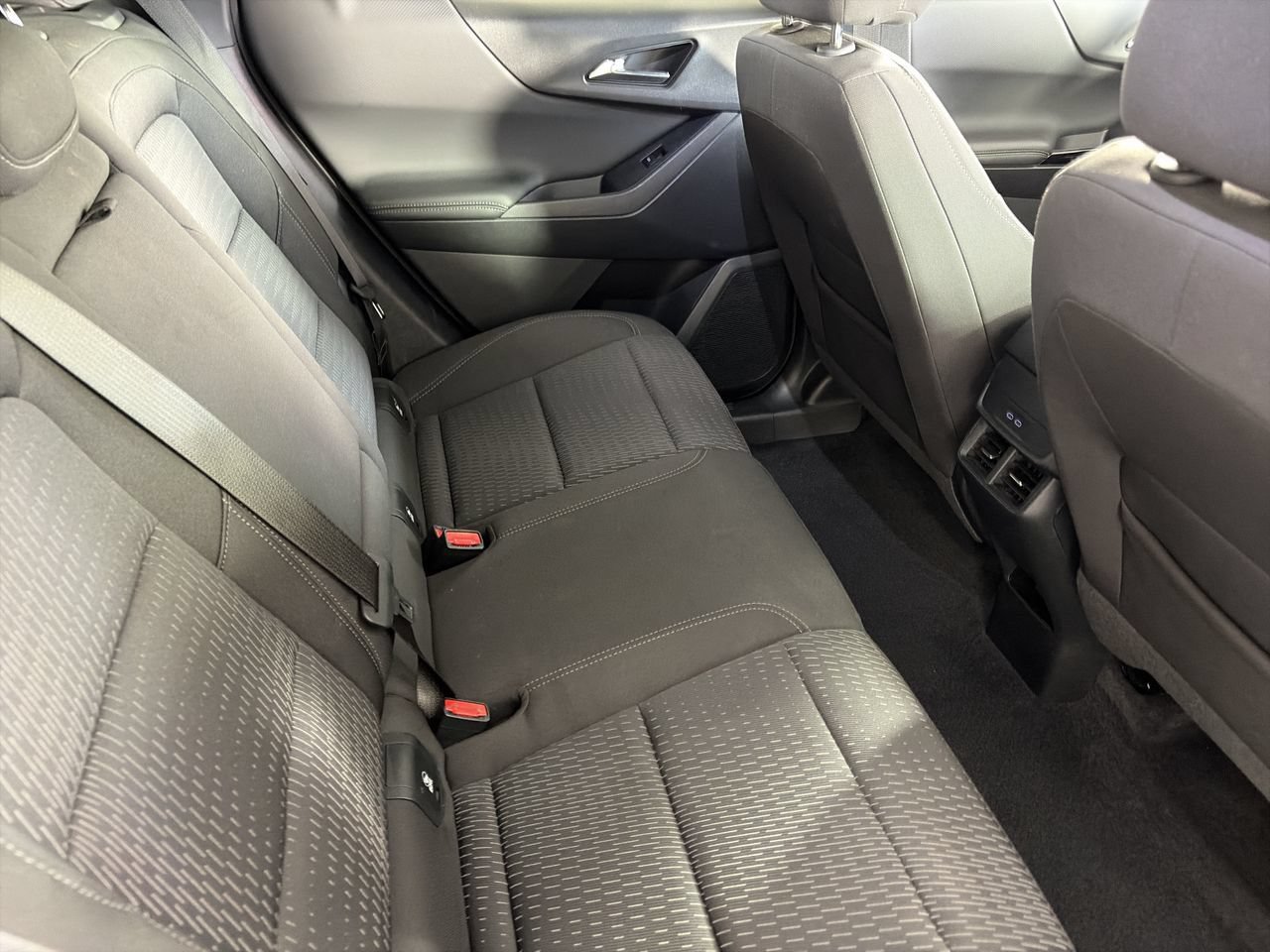Used 2025 Chevrolet Equinox LT FWD image 22