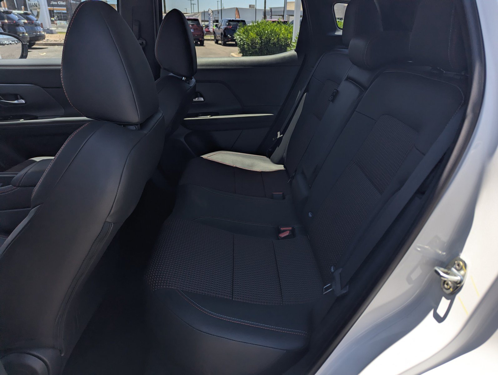 New 2026 Nissan Kicks SR FWD image 8