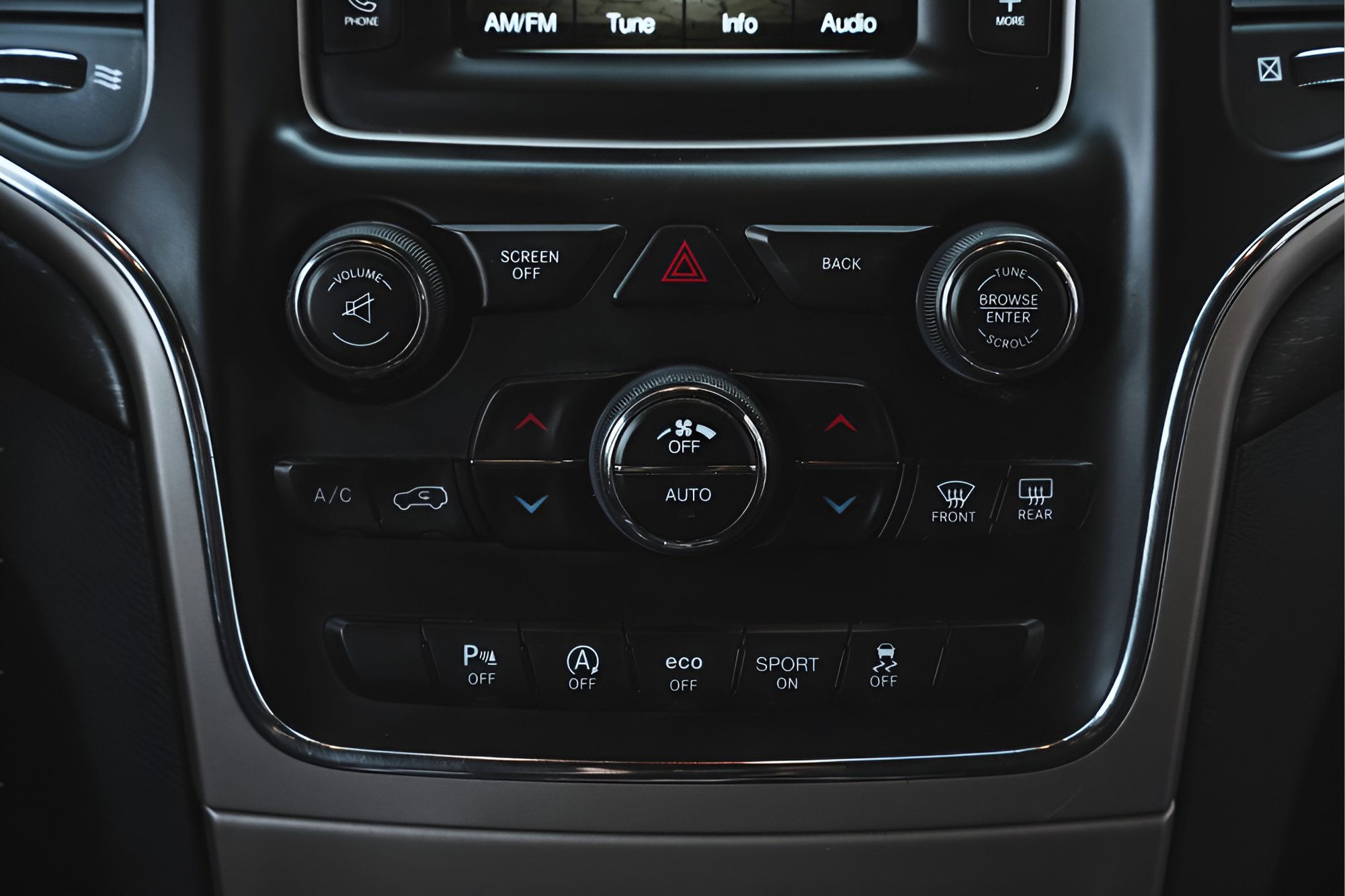 Used 2017 Jeep Grand Cherokee Laredo image 23