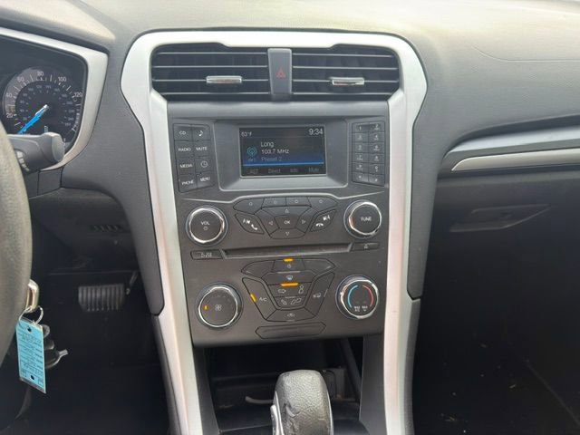 Used 2015 Ford Fusion S FWD image 2