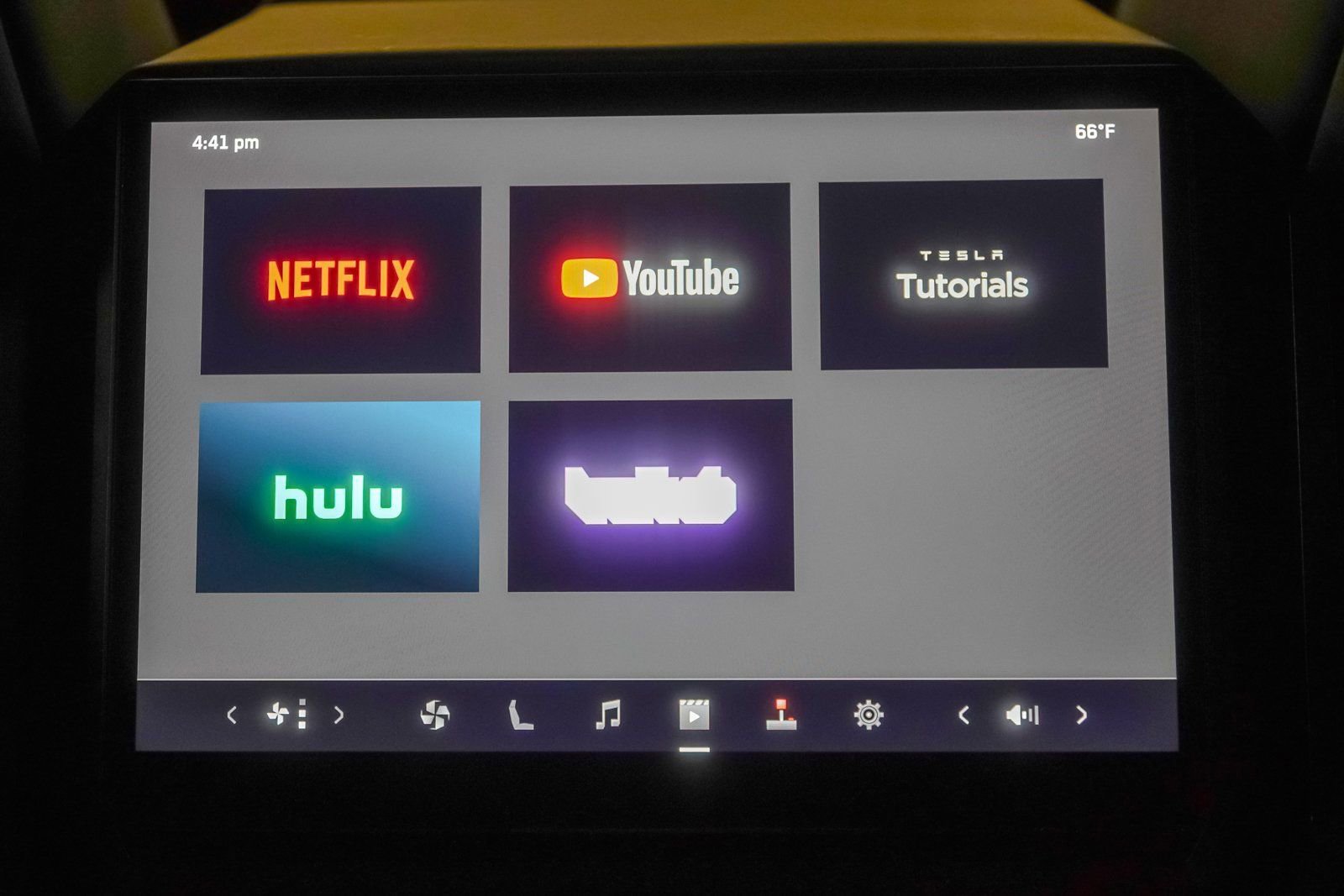 Used 2025 Tesla Cybertruck AWD Crew Cab image 42