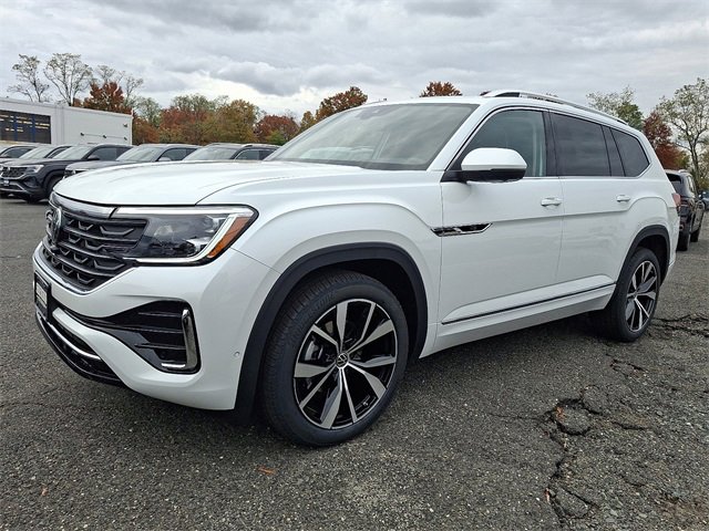 New 2026 Volkswagen Atlas SEL Premium R-Line image 2