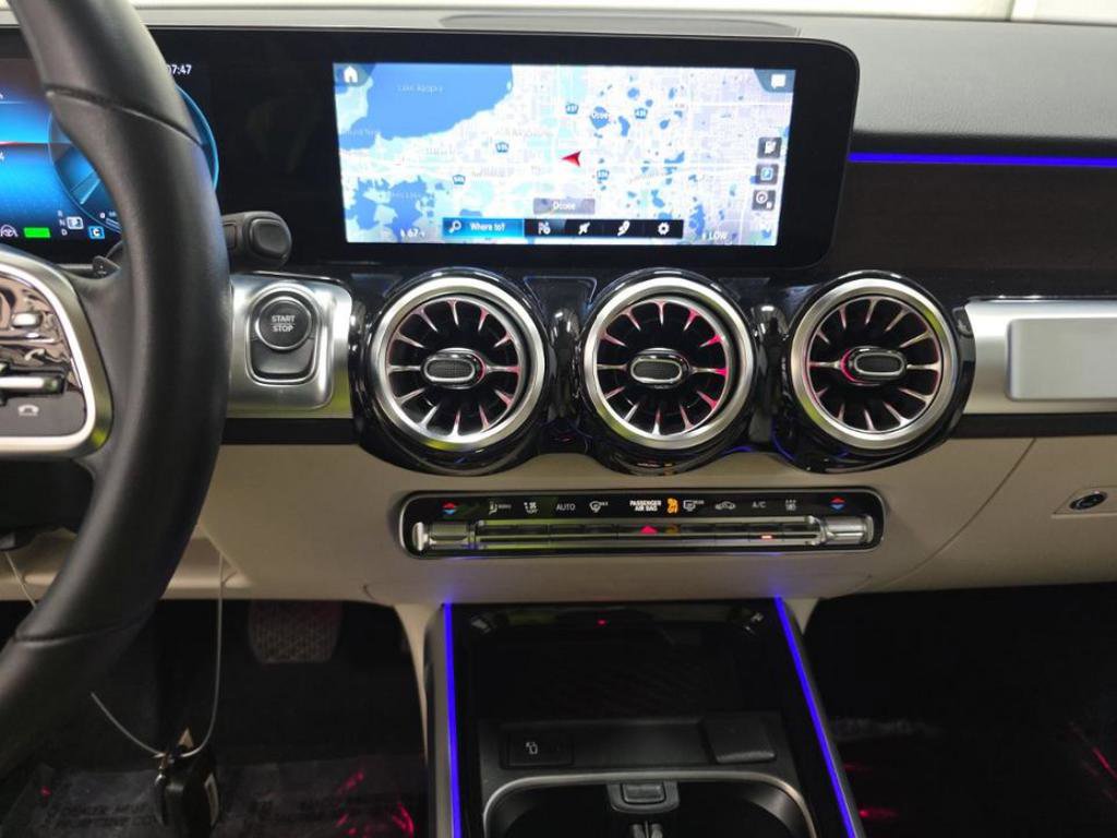 Used 2023 Mercedes-Benz EQB 350 4MATIC SUV w/ Pinnacle Package image 6