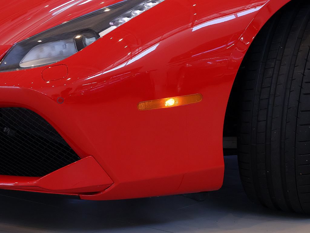 Certified 2019 Ferrari 488 Spider RWD image 21