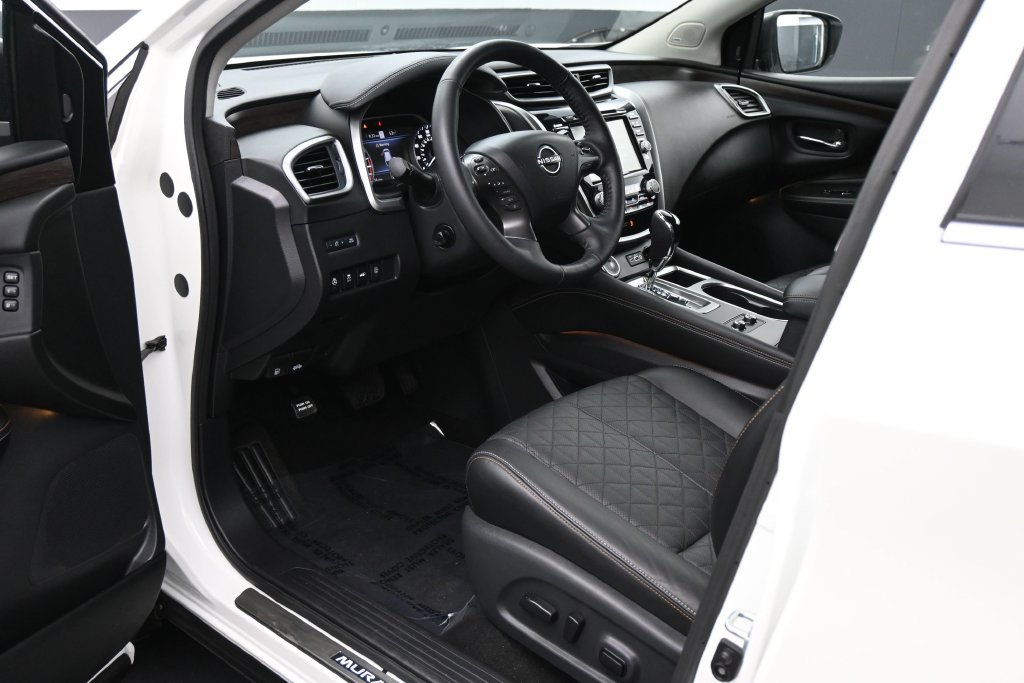 Used 2024 Nissan Murano Platinum w/ Cargo Package FWD image 2