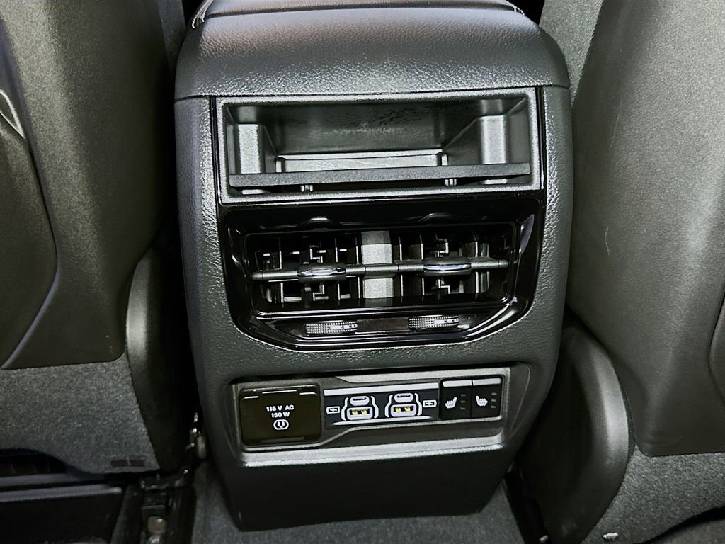 Used 2024 Jeep Grand Cherokee Limited w/ Trailer Tow Package AWD/4WD image 25