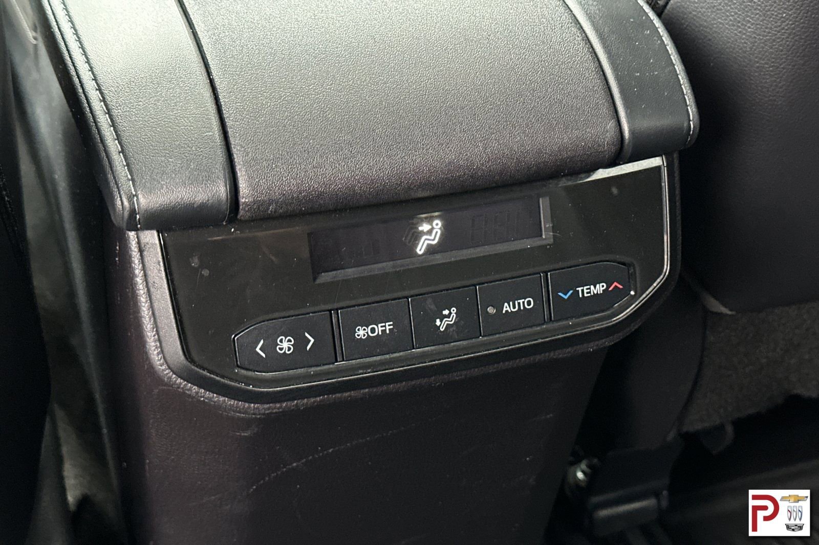 Used 2022 Toyota Highlander Limited image 14