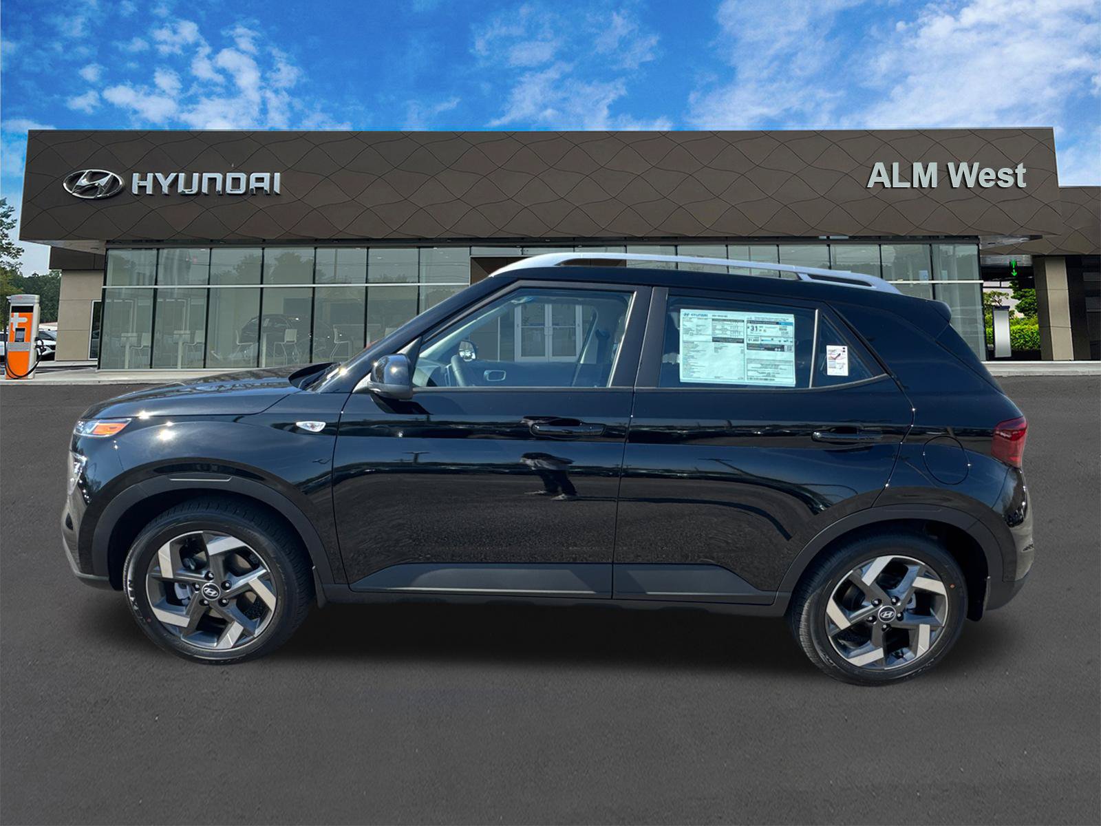New 2026 Hyundai Venue SEL FWD image 9