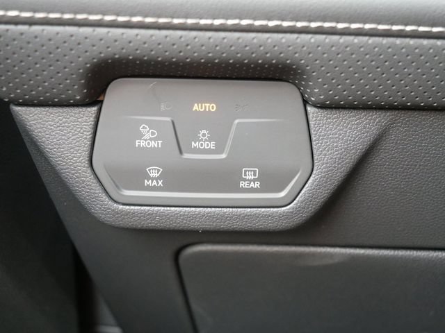 Certified 2026 Volkswagen Atlas Cross Sport SE AWD/4WD image 24