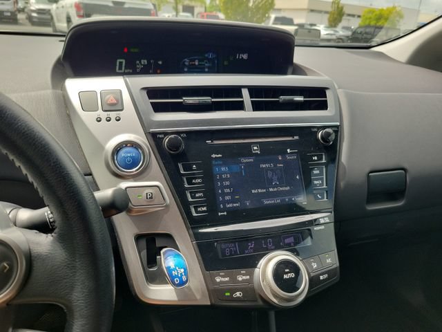 Used 2017 Toyota Prius V Five w/ Advanced Technology Package FWD image 19