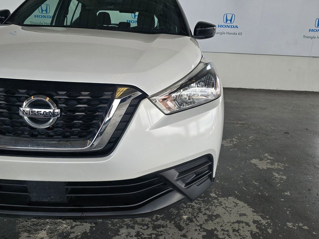 Used 2020 Nissan Kicks SV image 23