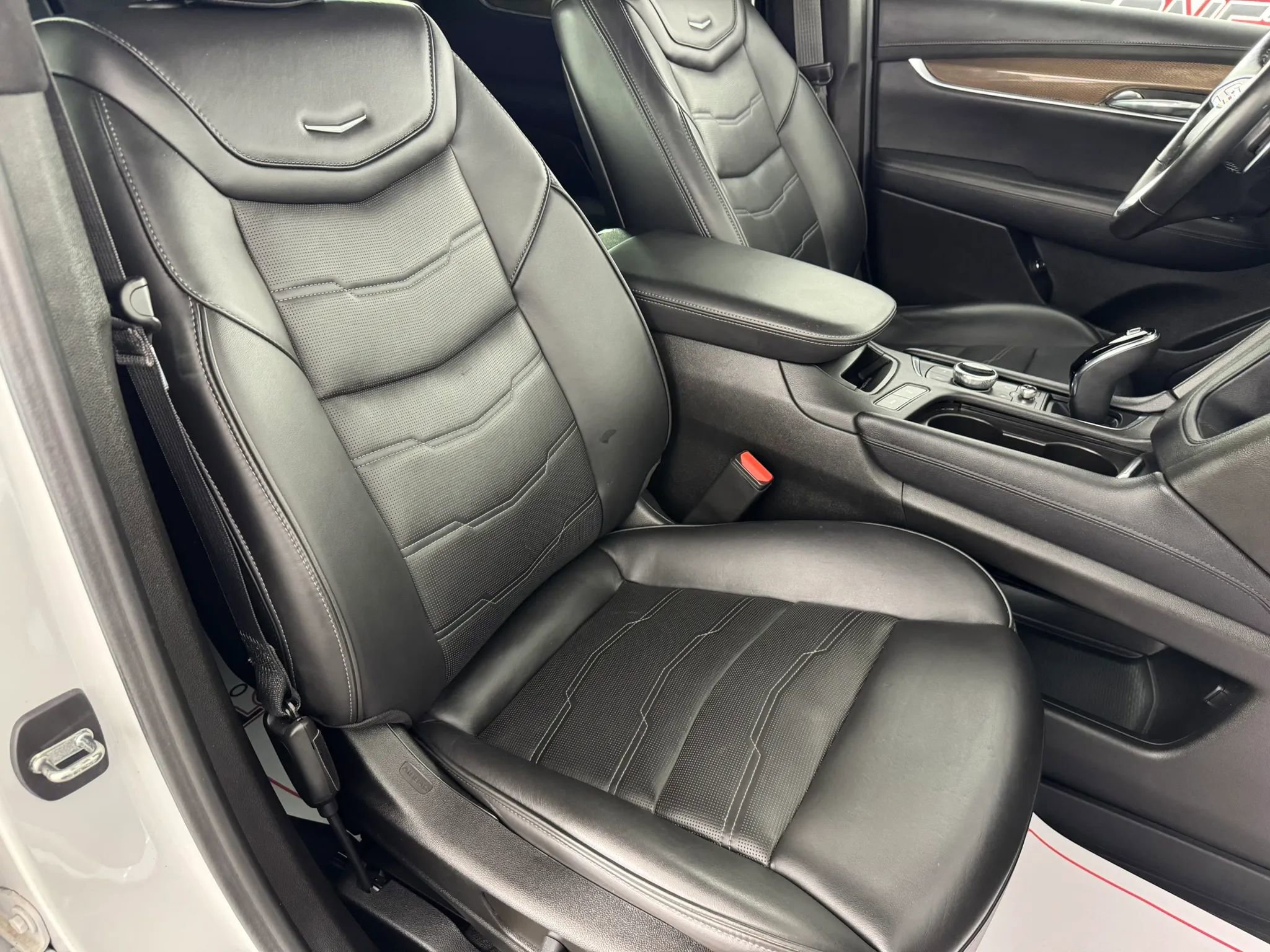 Used 2023 Cadillac XT6 Sport w/ Platinum Package AWD/4WD image 40