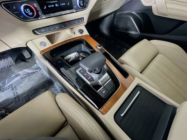 Used 2023 Audi Q5 e Prestige image 25