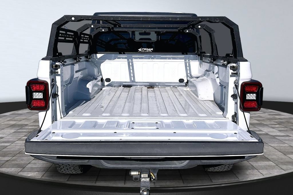 Certified 2020 Jeep Gladiator Overland AWD/4WD image 25