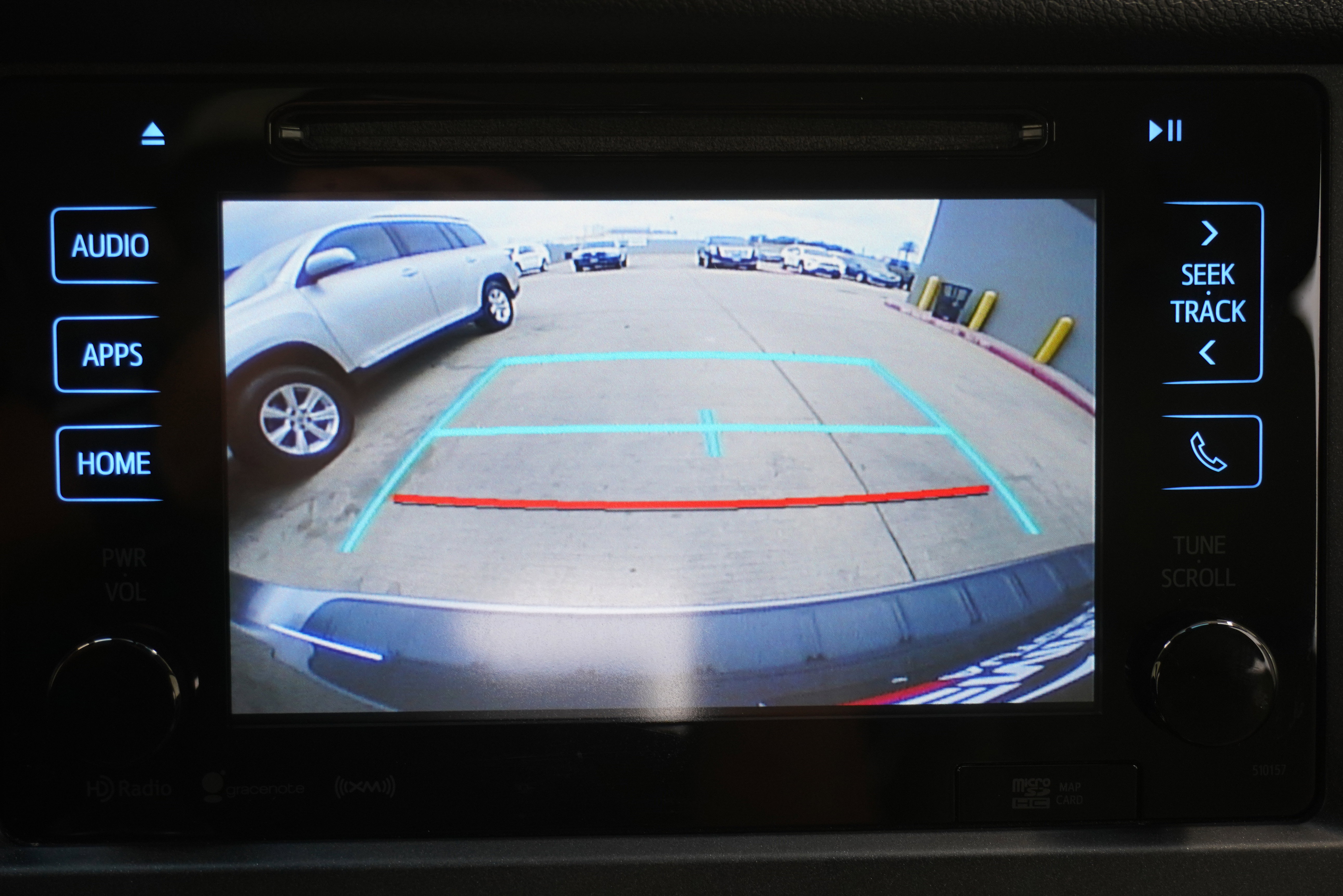 Used 2017 Toyota Sienna XLE w/ XLE Navigation Package FWD image 22
