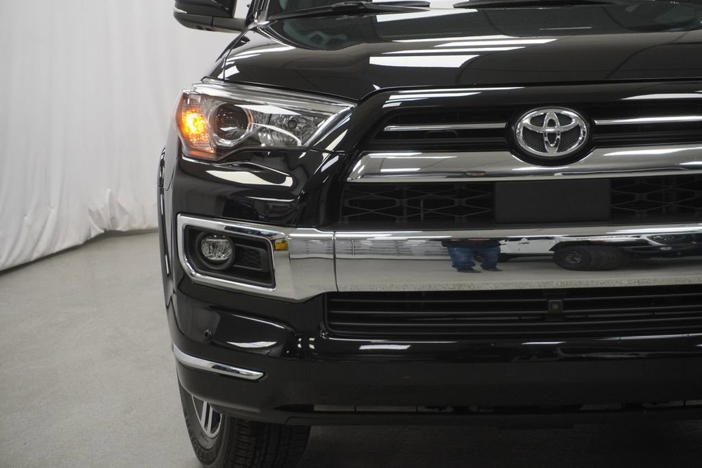 Used 2024 Toyota 4Runner Limited AWD/4WD image 6
