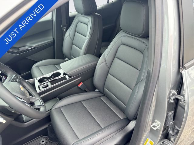 New 2026 Chevrolet Equinox LT w/ Convenience Package II FWD image 11