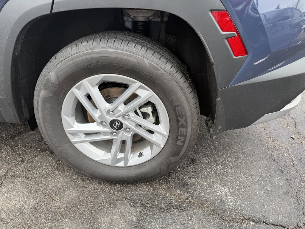 Used 2025 Hyundai Tucson SE image 5