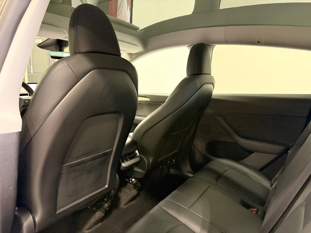 Used 2024 Tesla Model Y Long Range image 18
