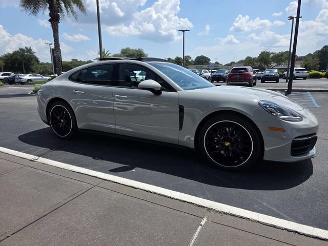 Used 2022 Porsche Panamera RWD image 6