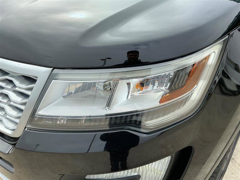 Used 2017 Ford Explorer Platinum image 18