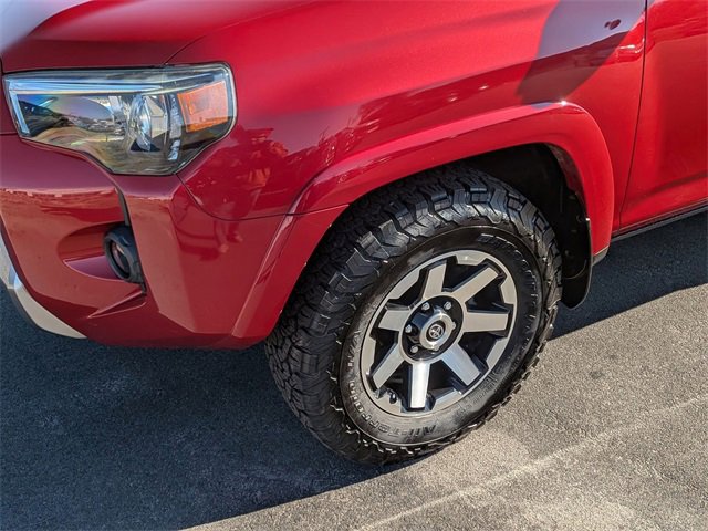 Used 2020 Toyota 4Runner 4WD image 9